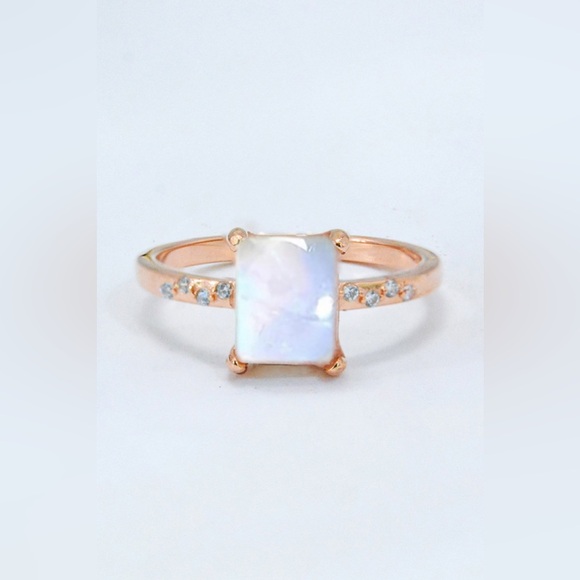 Jewelry - Square Moonstone Ring